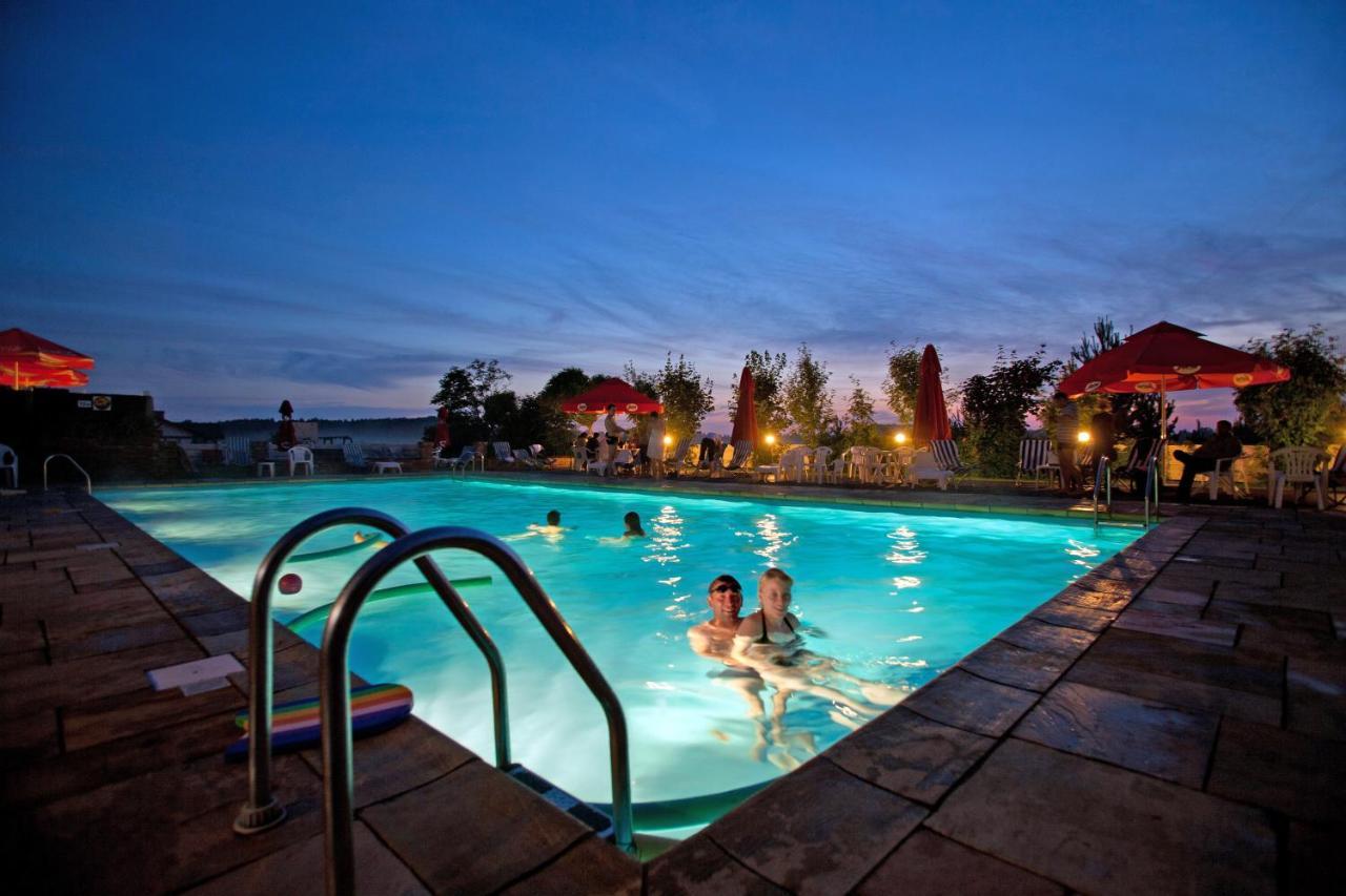 Magra Holiday Club Debina  外观 照片